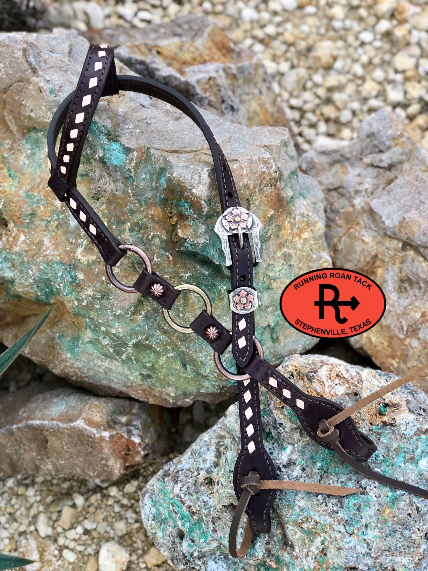Single Ear Ring Headstall with White Buckstitch and German Silver Buckle 39"-43" Headstall12012025-01