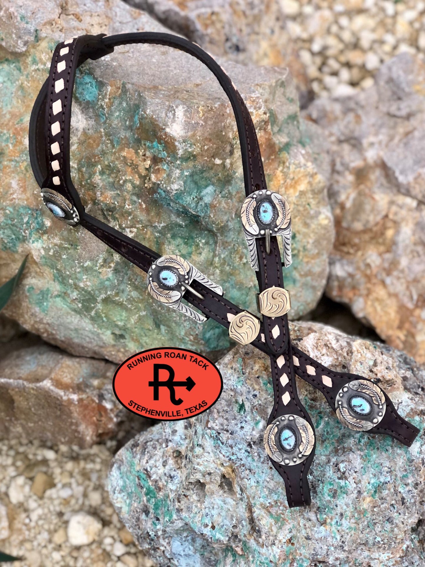 White Buckstitch Single Ear Short Gag Headstall with German Silver Feathers 29"-37" Headstall12012025-04