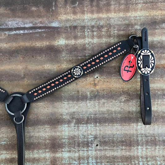 Whisky Buckstitch Breast Collar with Tricolor Daisy Hardware