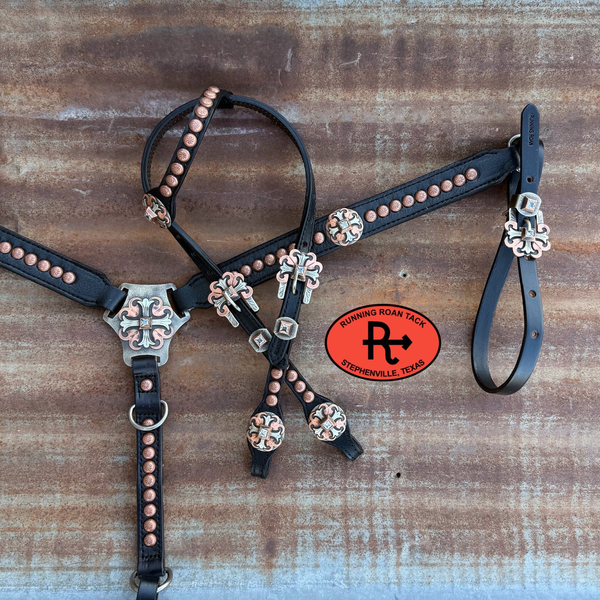 Handmade custom tack for barrel racing, roping, rodeo. Made in ...