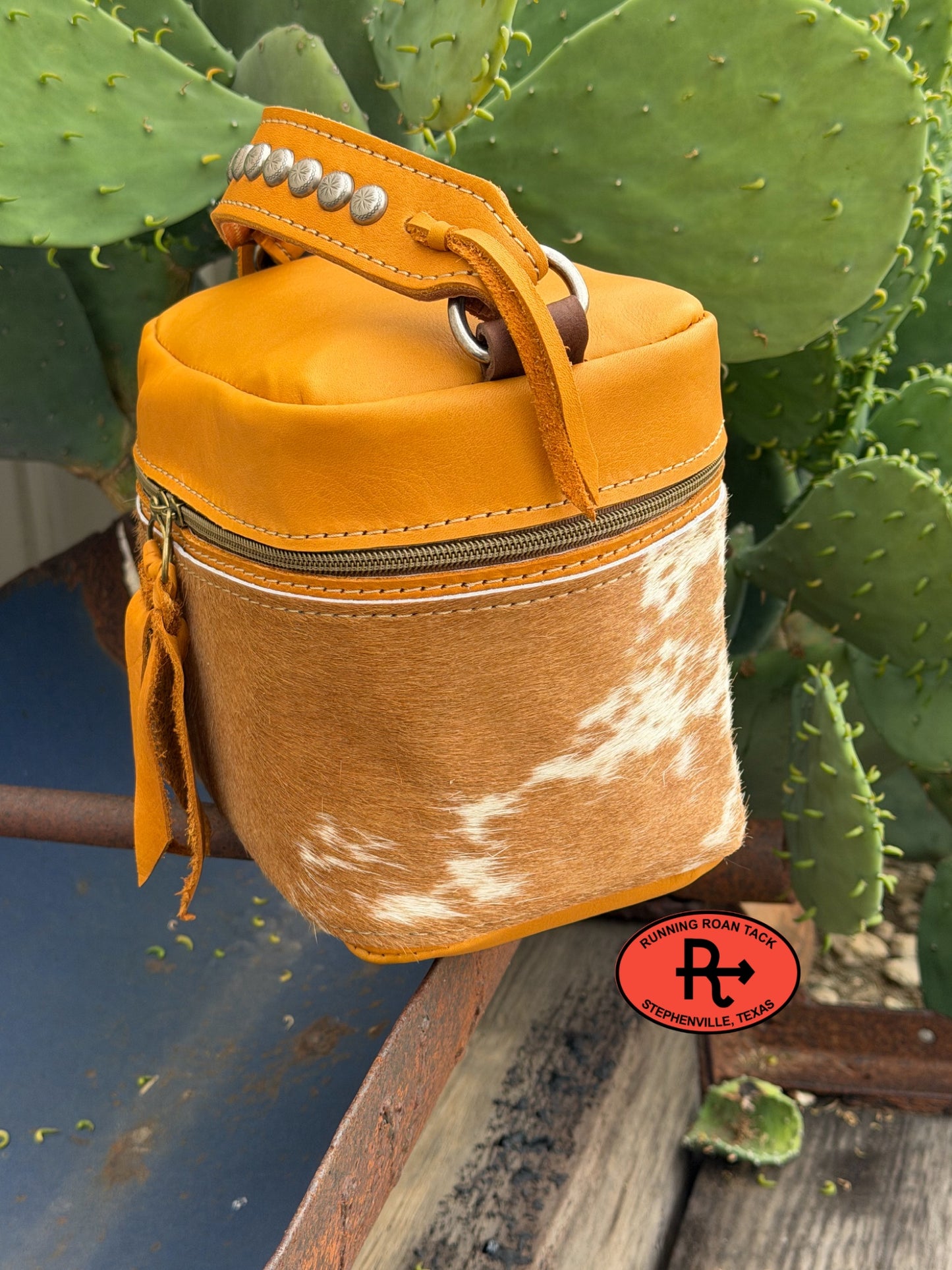Train Case in Tan Leather with Hair On Cowhide for Makeup, Toiletries, etc traincase06012026-01
