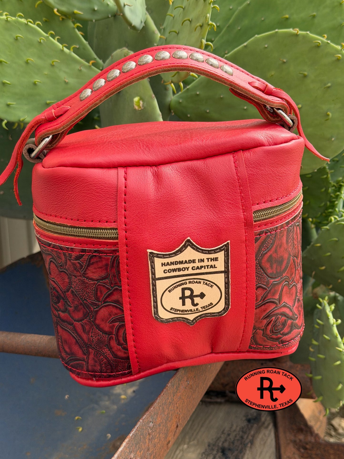 Train Case in Red Leather with Red Rose Embossed Leather for Makeup, Toiletries, etc traincase06012026-19