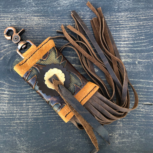 "Pequeña" Key Ring Wallet with Brown Boot Top and Rosettes